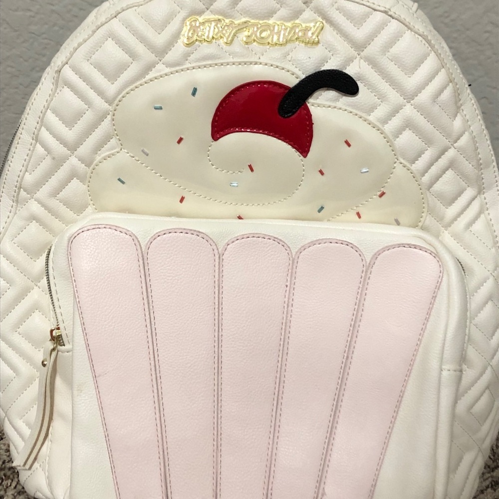 Betsey Johnson Cupcake backpack